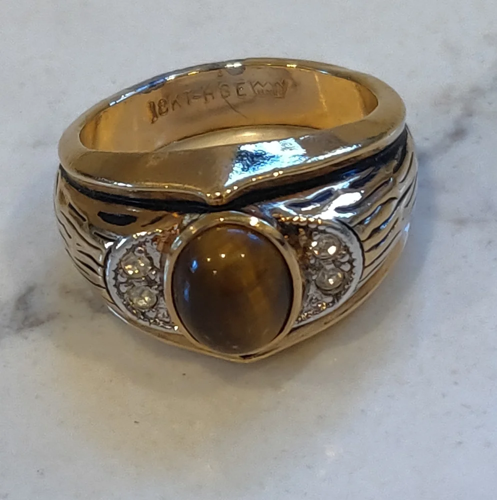 Men's 18 K HGE Tigers Eye Ring.